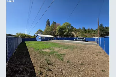 510 Boyer Rd, Riddle, OR 97469 - Photo 5