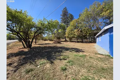 510 Boyer Rd, Riddle, OR 97469 - Photo 9