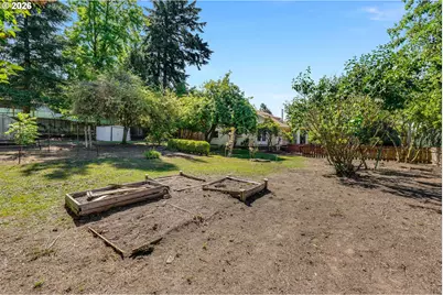 8936 SW 8th Ave, Portland, OR 97219 - Photo 35
