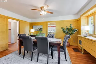 8936 SW 8th Ave, Portland, OR 97219 - Photo 9