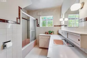8936 SW 8th Ave, Portland, OR 97219 - Photo 17