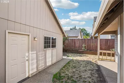 19326 Silverfox Pkwy, Oregon City, OR 97045 - Photo 33