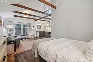 3286 NE Holman St, Portland, OR 97211 - Photo 37