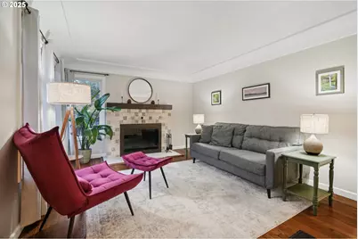 3286 NE Holman St, Portland, OR 97211 - Photo 5