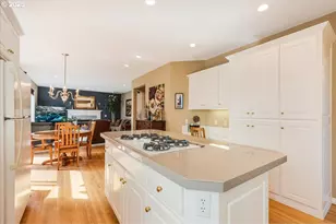 8336 SW 187th Ave, Beaverton, OR 97007 - Photo 13