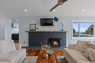 11225 SE Lexington St, Portland, OR 97266 - Photo 9