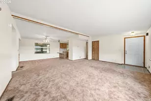 199 NW Cordelia Ct, Roseburg, OR 97471 - Photo 11