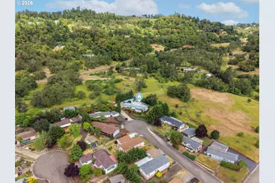 199 NW Cordelia Ct, Roseburg, OR 97471 - Photo 45