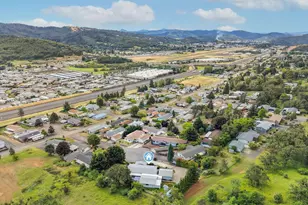 199 NW Cordelia Ct, Roseburg, OR 97471 - Photo 47