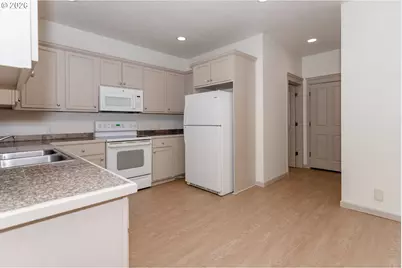 5529 King Arthur Ct, Eugene, OR 97402 - Photo 15
