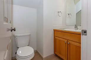 5529 King Arthur Ct, Eugene, OR 97402 - Photo 17