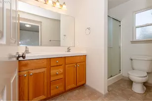 5529 King Arthur Ct, Eugene, OR 97402 - Photo 31