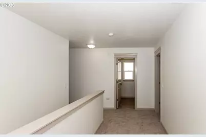5529 King Arthur Ct, Eugene, OR 97402 - Photo 25