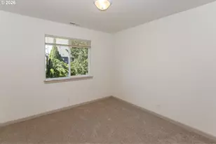 5529 King Arthur Ct, Eugene, OR 97402 - Photo 35