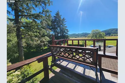 397 Reedsford Rd, Myrtle Point, OR 97458 - Photo 11