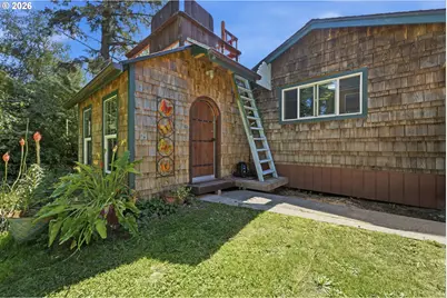 397 Reedsford Rd, Myrtle Point, OR 97458 - Photo 9