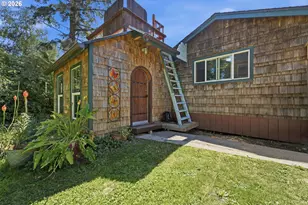 397 Reedsford Rd, Myrtle Point, OR 97458 - Photo 9