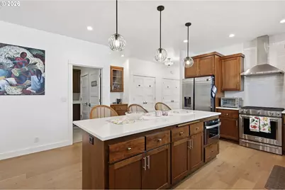 3921 Heather Grove Ln, Eugene, OR 97408 - Photo 9