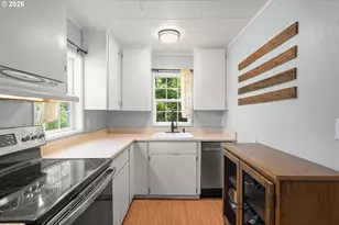 2946 E 1st Ave, Camas, WA 98607 - Photo 5