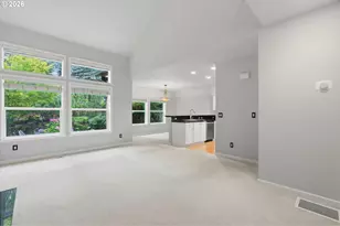 8 Summit Ridge Ct, Lake Oswego, OR 97035 - Photo 15