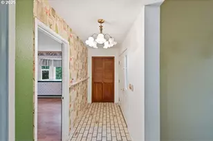 200 S Adams St, Coquille, OR 97423 - Photo 19