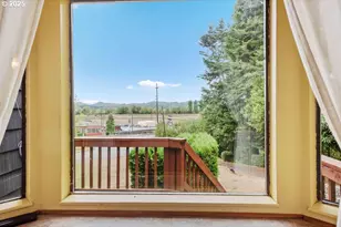 200 S Adams St, Coquille, OR 97423 - Photo 5