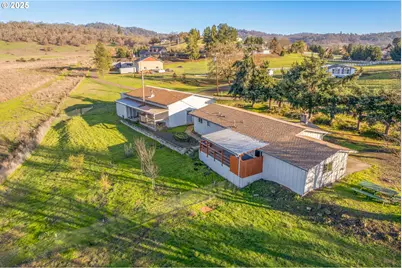 240 Blands Ln, Roseburg, OR 97471 - Photo 27