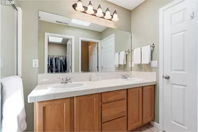 3690 SE Starling Pl, Hillsboro, OR 97123 - Photo 17