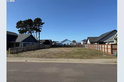 2653 Franklin Ave SW, Bandon, OR 97411 - Photo 1