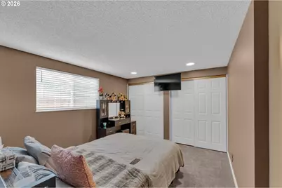 1735 Rainbow Dr, Springfield, OR 97477 - Photo 7