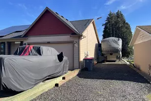 408 SW Oak St, Willamina, OR 97396 - Photo 3