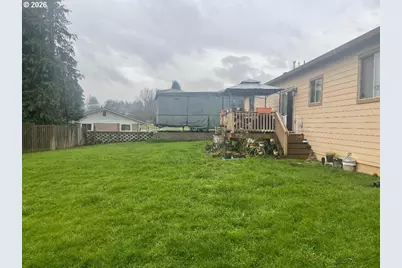 408 SW Oak St, Willamina, OR 97396 - Photo 7