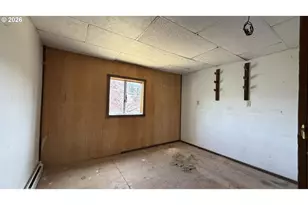 445 7th St, Fossil, OR 97830 - Photo 17