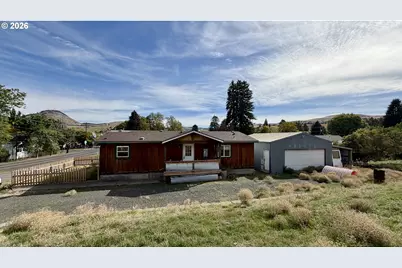 445 7th St, Fossil, OR 97830 - Photo 1