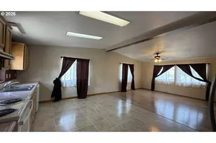 445 7th St, Fossil, OR 97830 - Photo 5