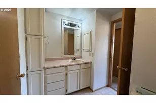 445 7th St, Fossil, OR 97830 - Photo 9