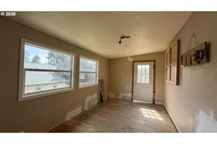 445 7th St, Fossil, OR 97830 - Photo 7
