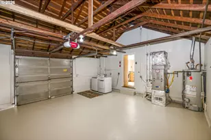 6345 NE 35th Pl, Portland, OR 97211 - Photo 21