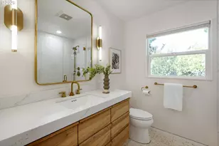 6345 NE 35th Pl, Portland, OR 97211 - Photo 17