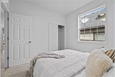 240 Norway St, Silverton, OR 97381 - Photo 17