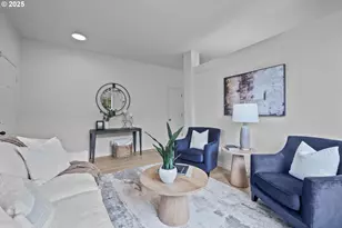 240 Norway St, Silverton, OR 97381 - Photo 5