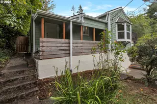 9224 SW 26th Ave, Portland, OR 97219 - Photo 3