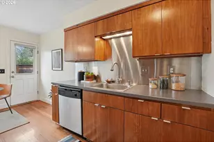 1005 NE Emerson St, Portland, OR 97211 - Photo 15