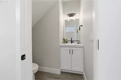 165 W Barbaras Way, Newberg, OR 97132 - Photo 13