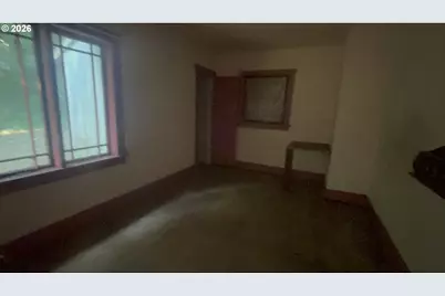 340 SE 3rd St, Toledo, OR 97391 - Photo 15