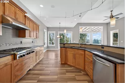 32092 SW Willamette Way, Wilsonville, OR 97070 - Photo 13