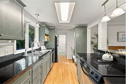 7855 SW 83rd Ave, Portland, OR 97223 - Photo 7