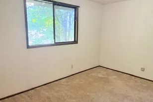 616 S 71st St, Springfield, OR 97478 - Photo 9