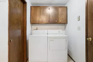 616 S 71st St, Springfield, OR 97478 - Photo 13