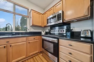 20624 Noble Ln, West Linn, OR 97068 - Photo 13